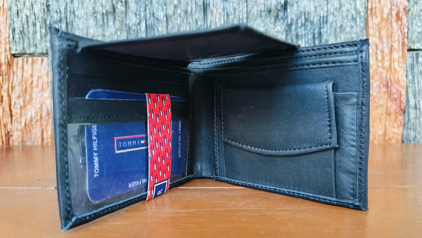 Tommy Hilfiger Black color Bi-fold first copy Wallet