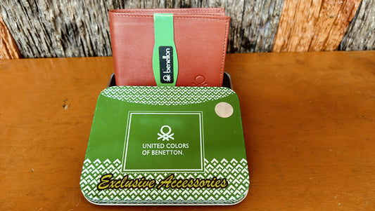 Union Color of Benetton Red color Bi-fold first copy Wallet