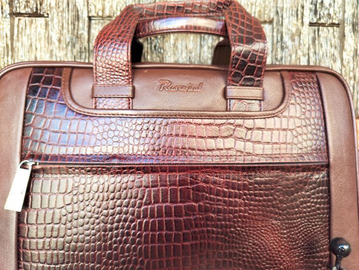 Croc Design laptop Bag for professional